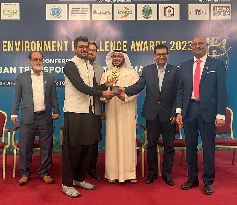 Bestway Cement receiving Environment Excellence award
